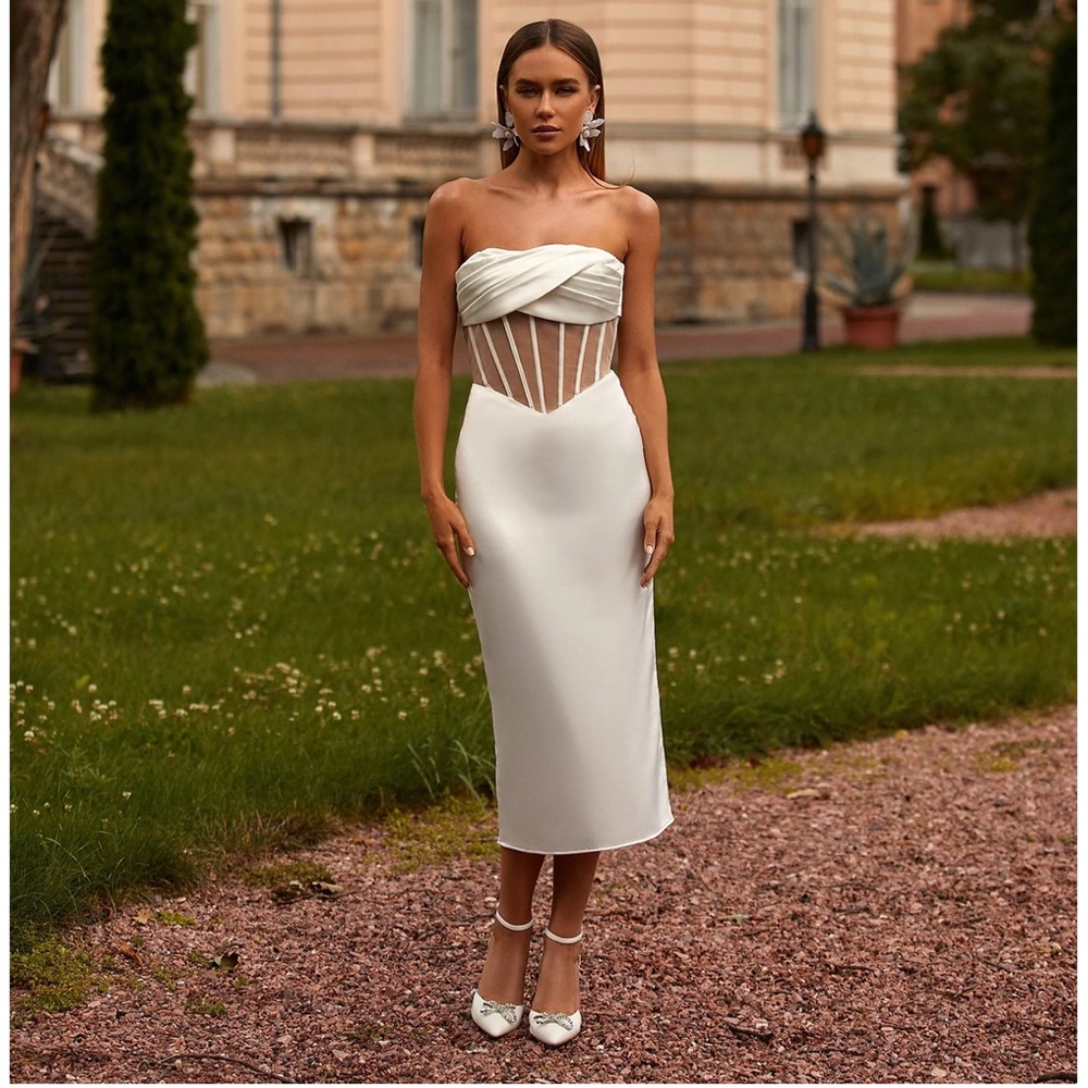 Alamour the Label - YVONNE DRESS